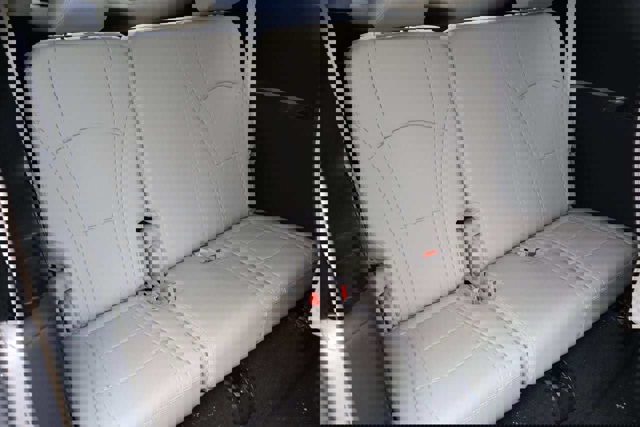 Used 2021 Buick Enclave Premium w/ Sun and Sites Package image 20