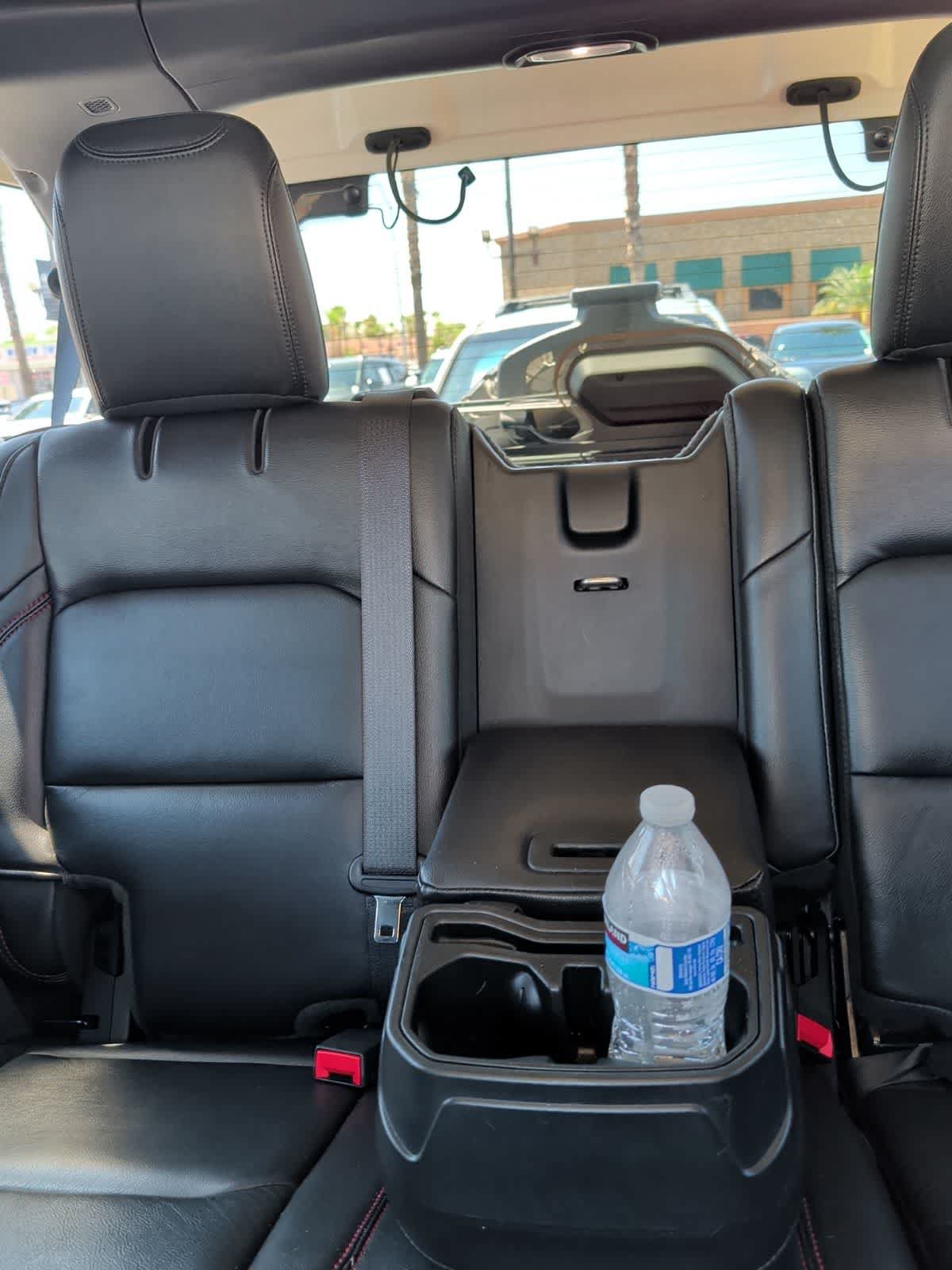 Used 2019 Jeep Wrangler Unlimited Rubicon AWD/4WD image 8