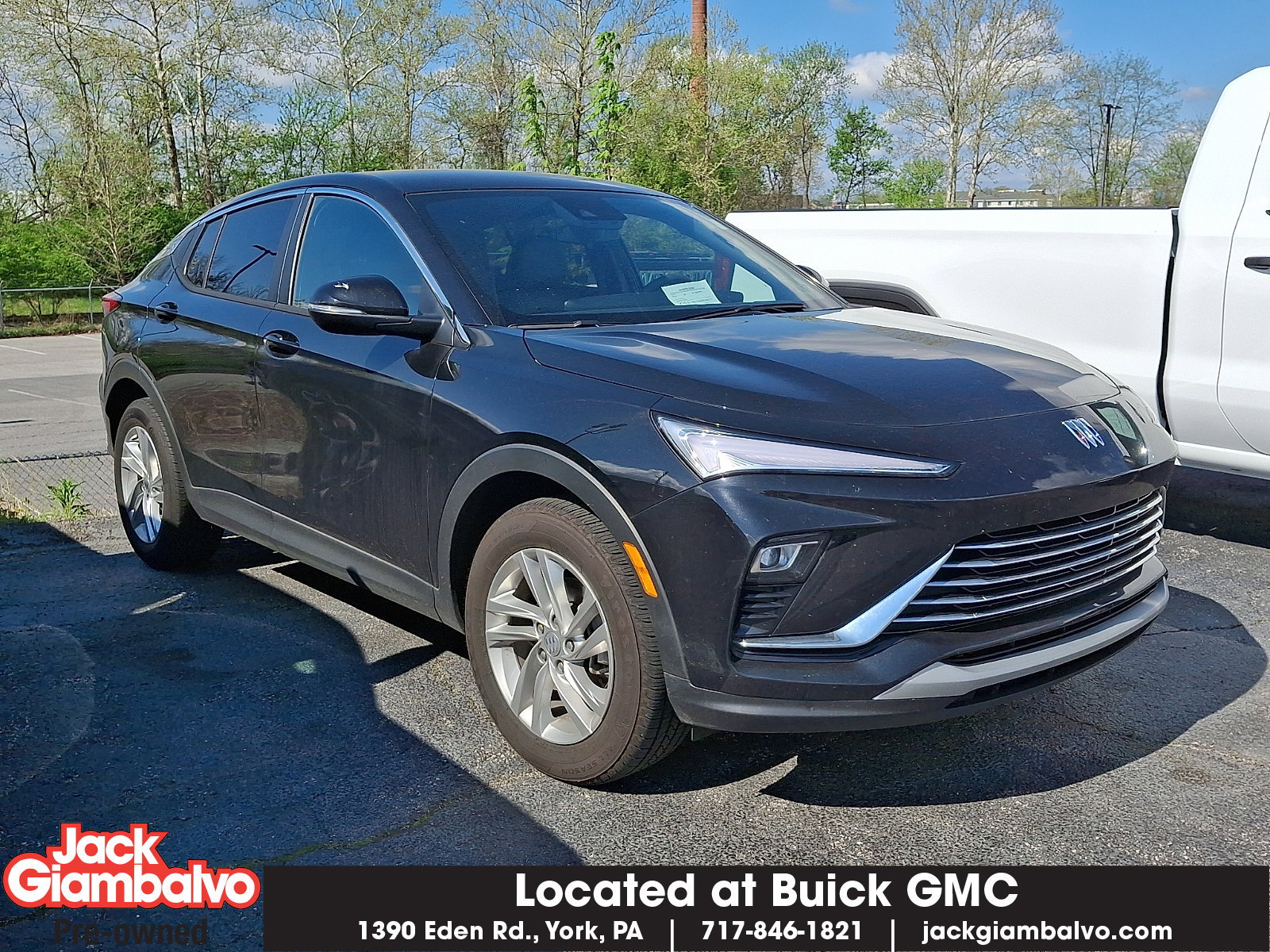 Used 2024 Buick Envista Preferred w/ Advanced Safety Package image 1