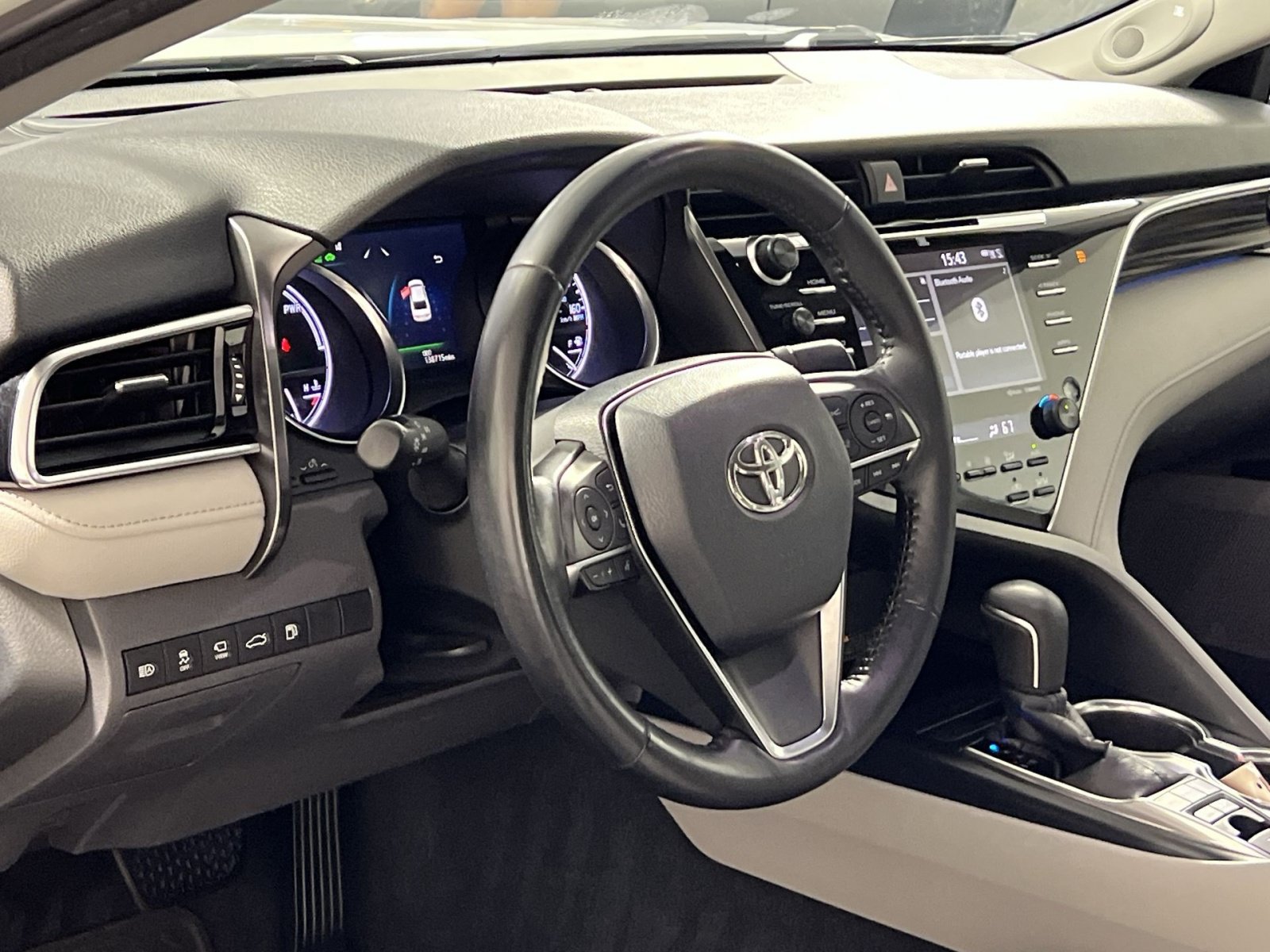 Used 2018 Toyota Camry XLE w/ Audio Package FWD image 16