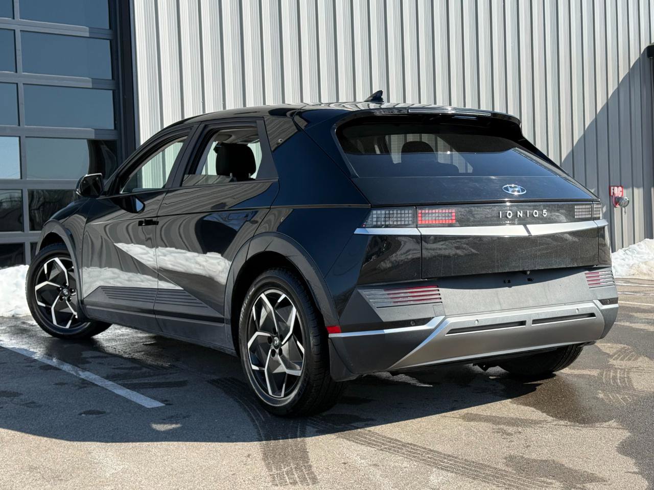 Used 2022 Hyundai Ioniq 5 SE image 7