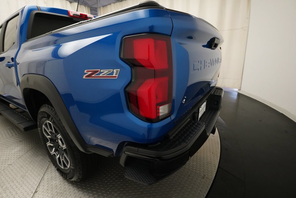 Used 2024 Chevrolet Colorado Z71 w/ Z71 Convenience Package 2 AWD/4WD image 33