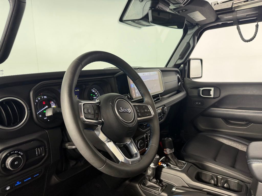 Used 2024 Jeep Wrangler High Altitude image 20