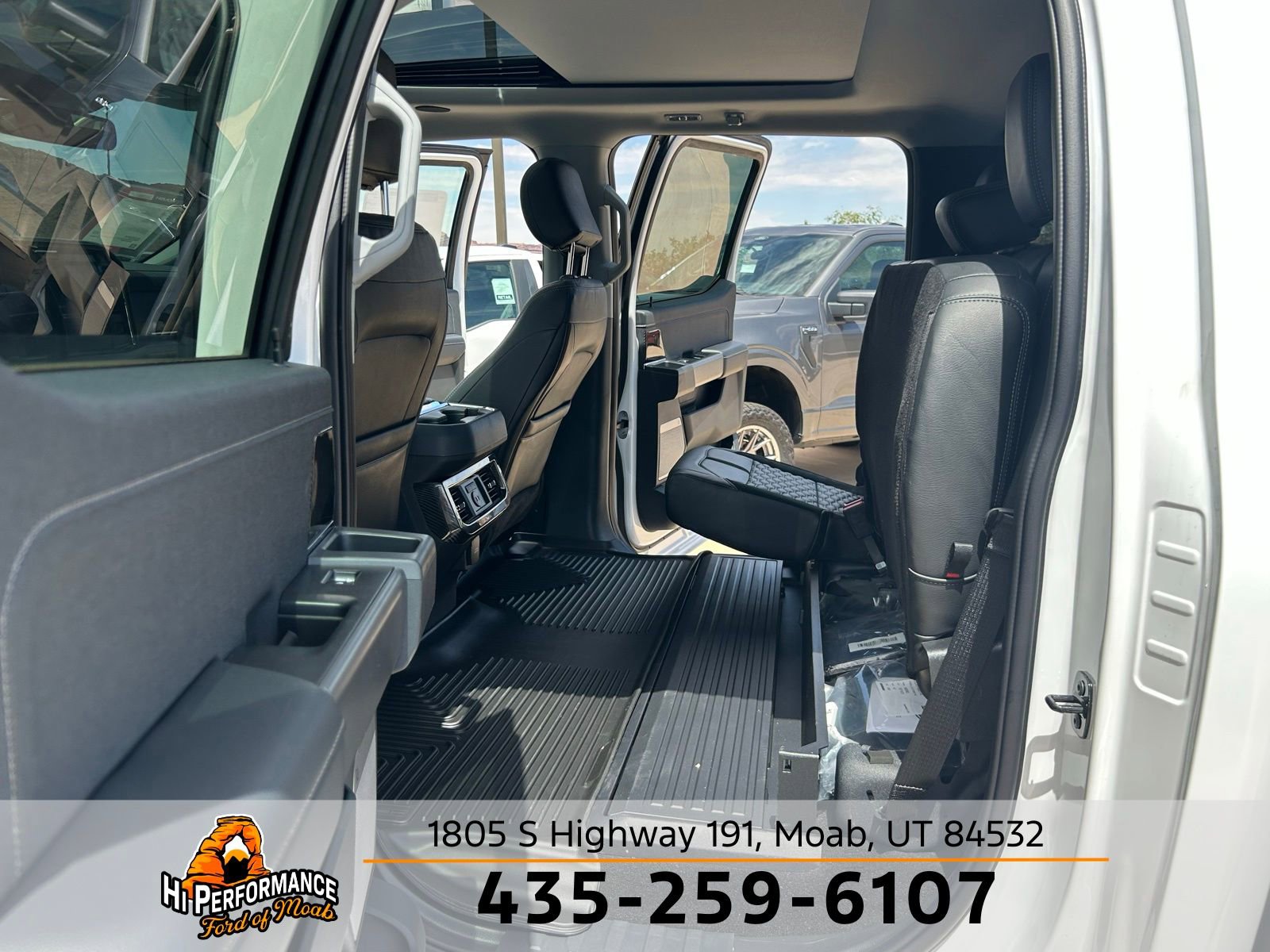 New 2025 Ford F250 Lariat w/ Lariat Ultimate Package image 47