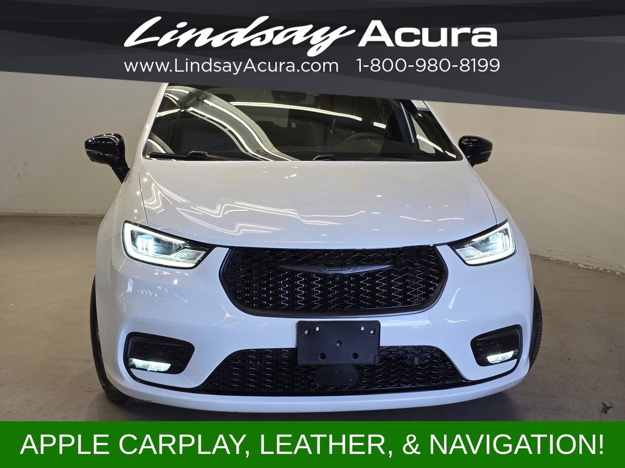 Used 2024 Chrysler Pacifica Limited FWD image 2
