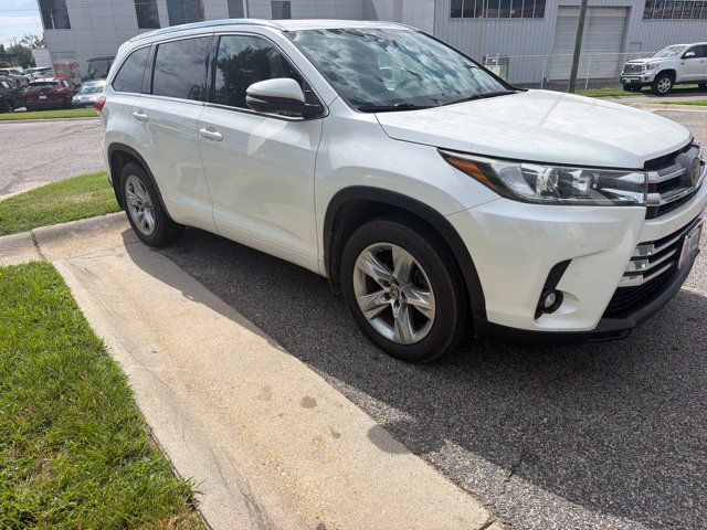 Used 2019 Toyota Highlander Limited AWD/4WD image 19