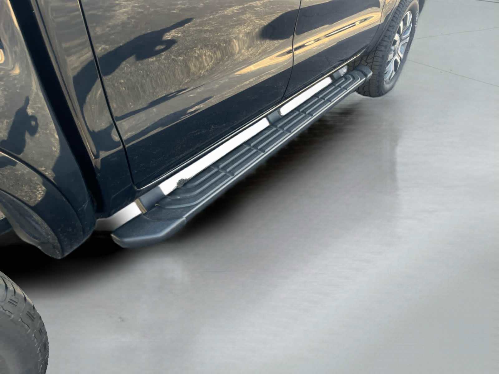 Used 2022 Ford Ranger Lariat w/ FX4 Off-Road Package image 9