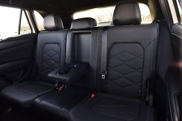 Certified 2024 Volkswagen Atlas Cross Sport SE image 21