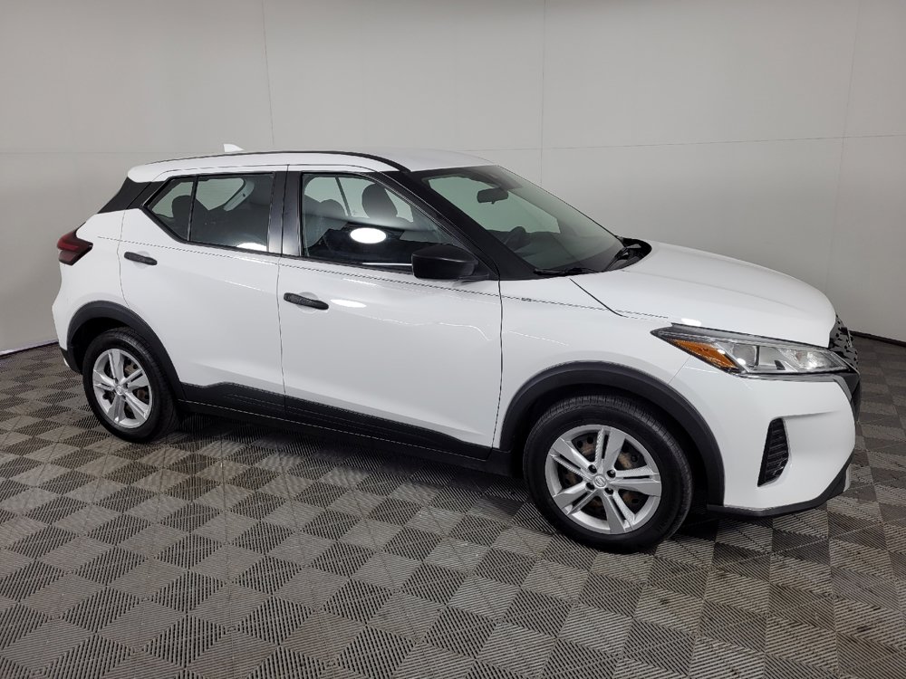Used 2021 Nissan Kicks S FWD image 11