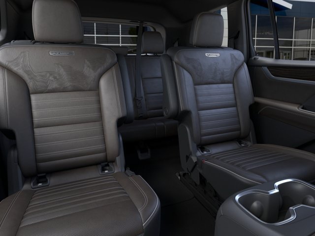 New 2027 GMC Acadia Denali Ultimate w/ LPO, Floor Liner Package AWD/4WD image 17