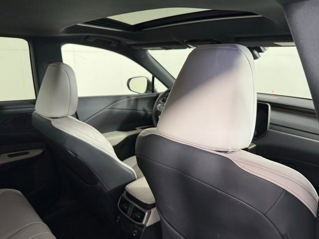 Used 2025 Lexus RX 350 Premium Plus w/ Convenience Package image 30