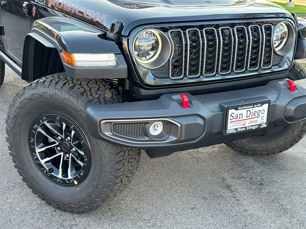 New 2025 Jeep Wrangler Unlimited Rubicon w/ XTREMEE 35" Tire Package image 3
