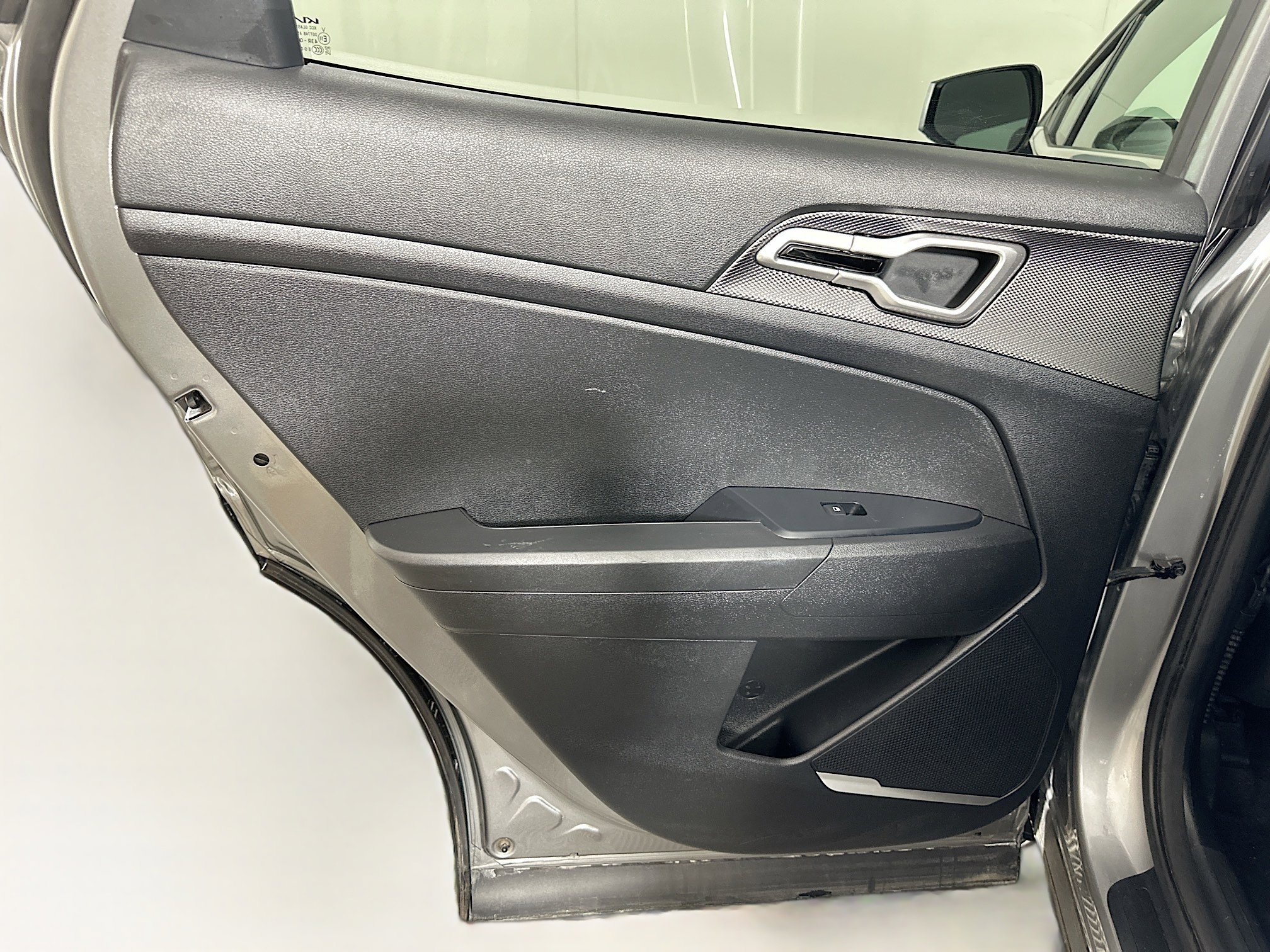 Used 2025 Kia Sportage LX image 24