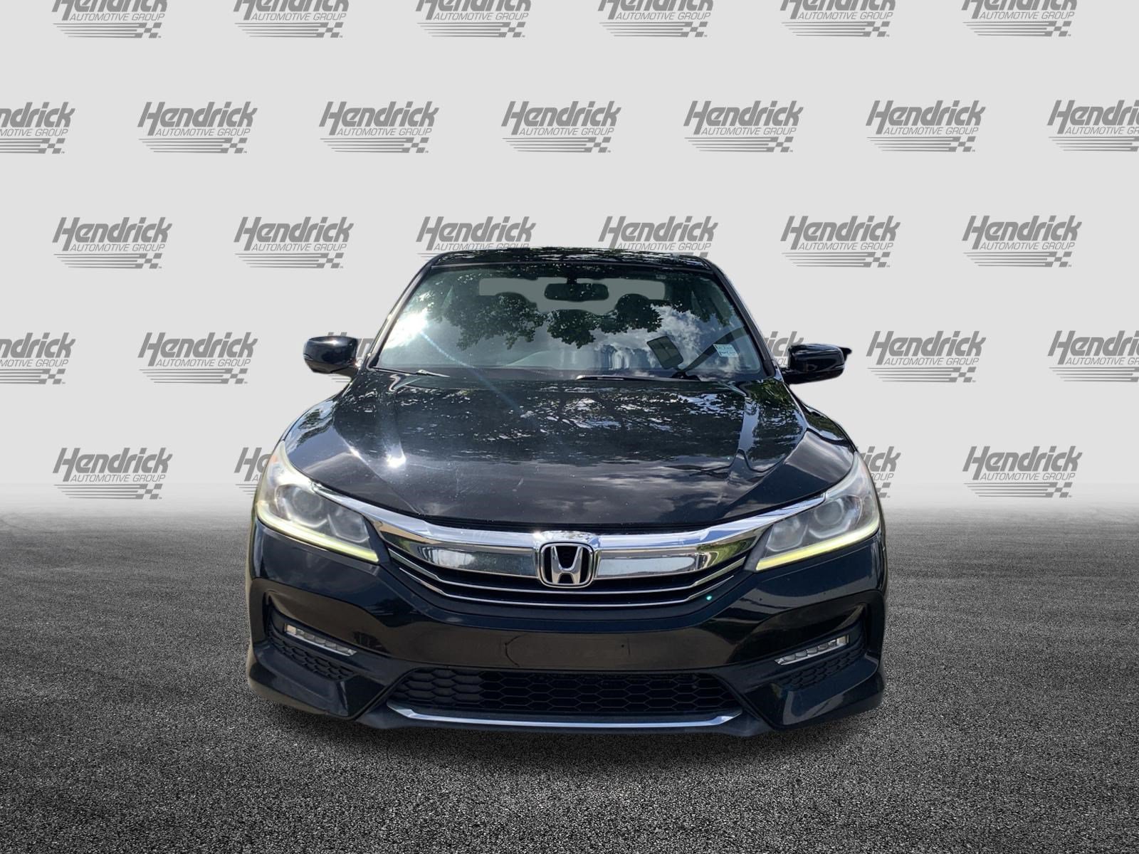 Used 2017 Honda Accord EX-L image 3