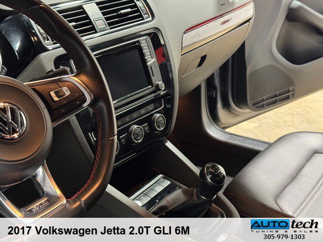 Used 2017 Volkswagen Jetta GLI image 30