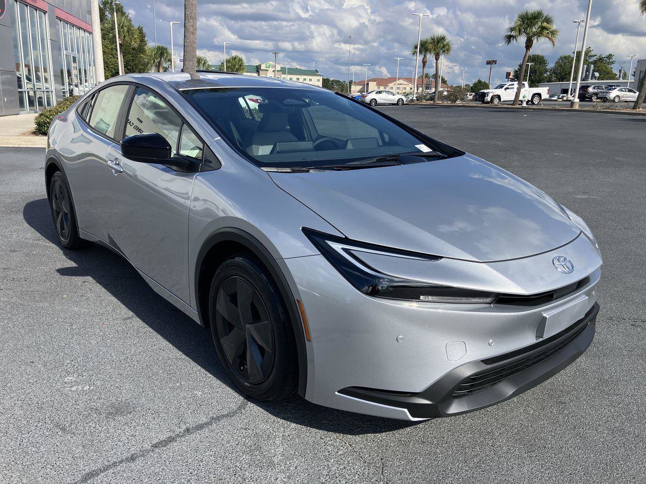 New 2026 Toyota Prius LE image 7