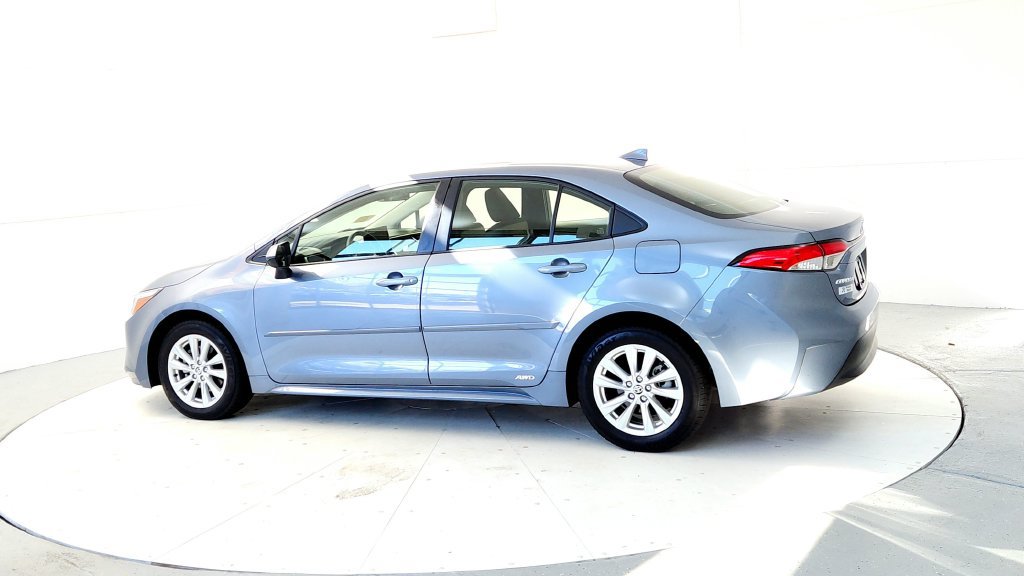 Certified 2026 Toyota Corolla LE w/ LE Premium Package AWD/4WD image 4