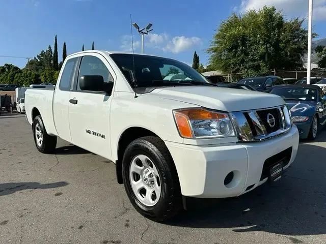 Used 2014 Nissan Titan S w/ Tow Package RWD image 1