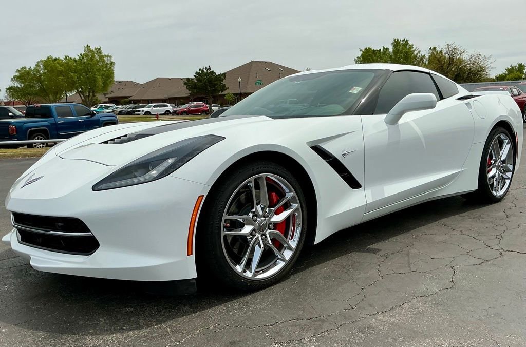 Used 2016 Chevrolet Corvette Stingray Coupe w/ 2LT Preferred Equipment Group image 9