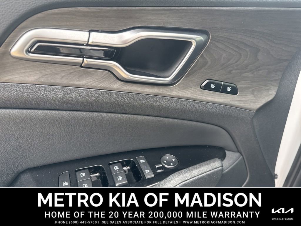 Used 2025 Kia Sportage X-Pro Prestige image 12