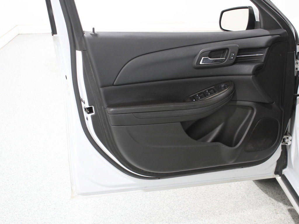 Used 2015 Chevrolet Malibu LT image 4