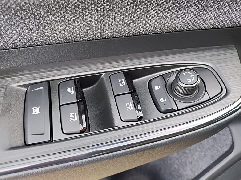 Used 2026 Subaru Outback Premium AWD/4WD image 17