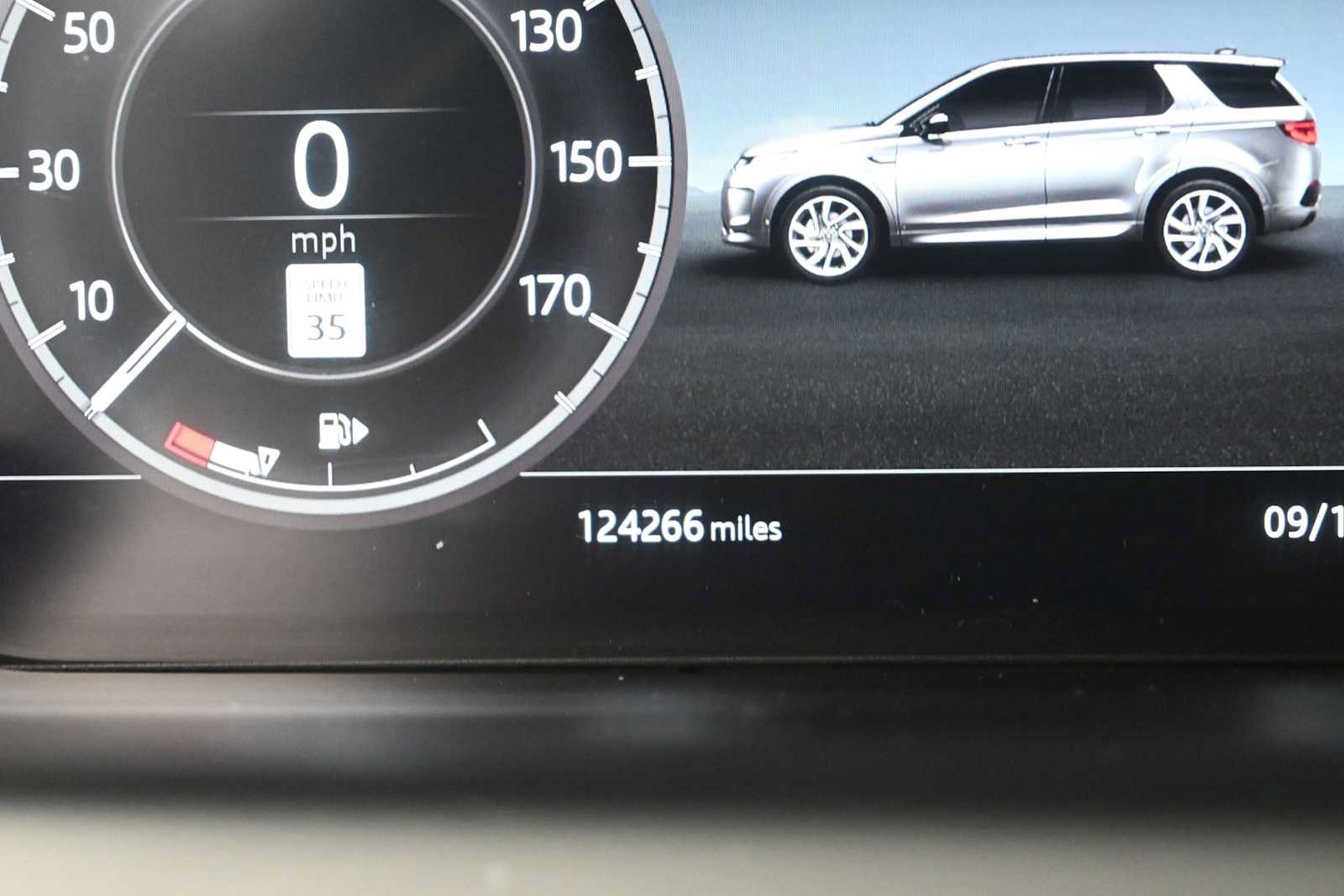 Used 2020 Land Rover Discovery Sport SE AWD/4WD image 23