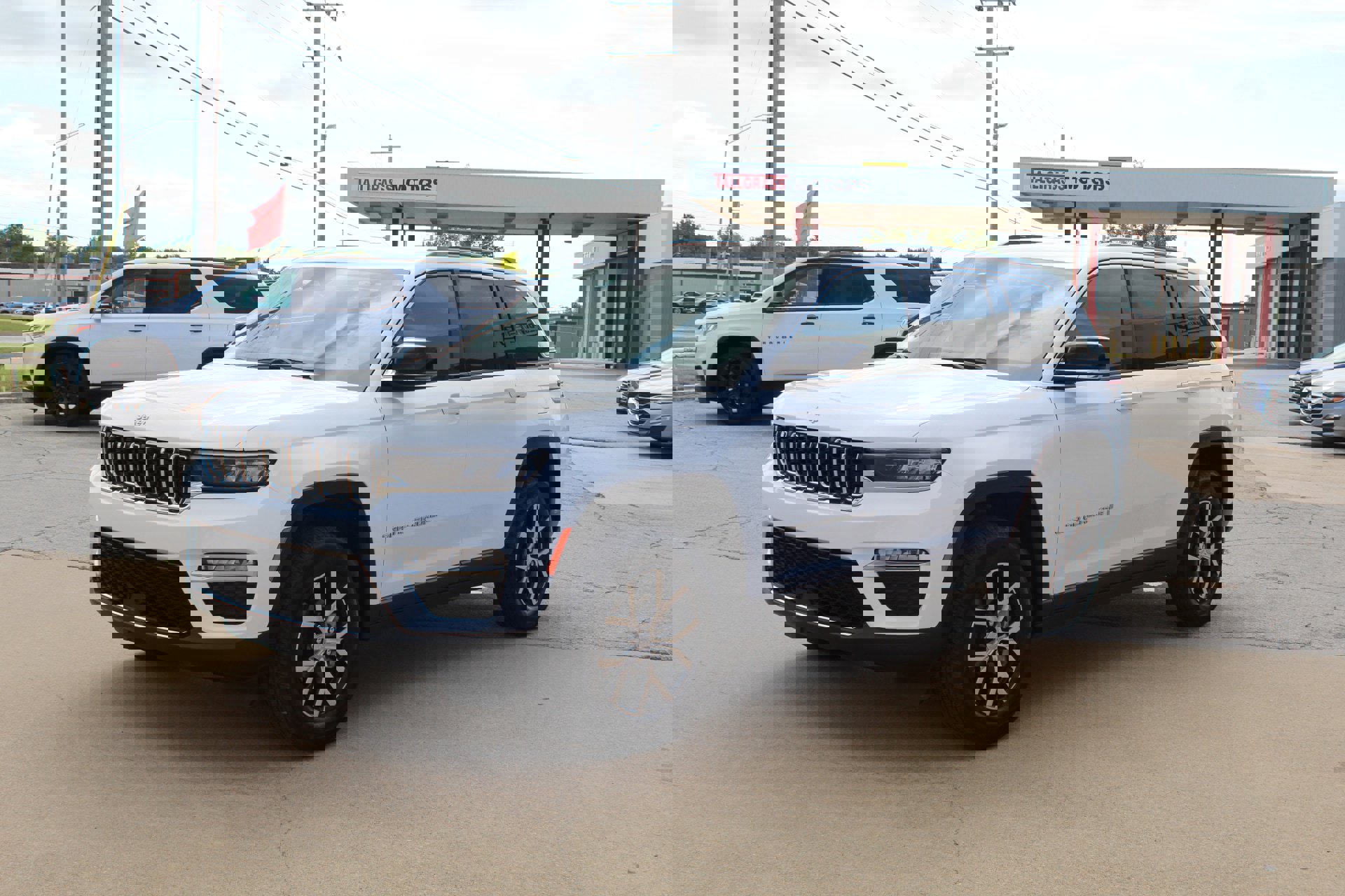 Used 2024 Jeep Grand Cherokee Limited image 11