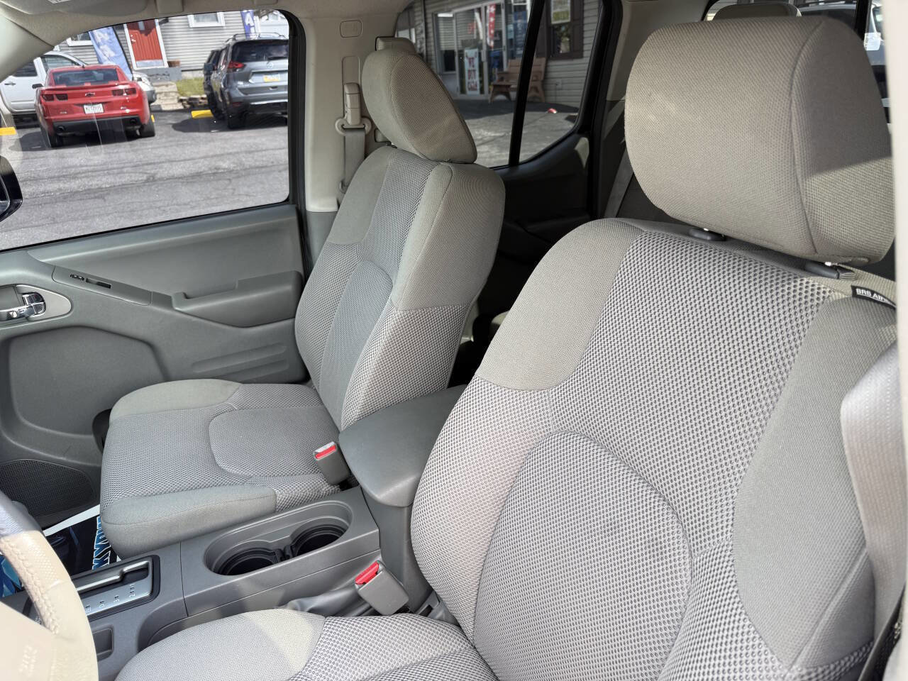 Used 2019 Nissan Frontier SV w/ Value Truck Package image 12