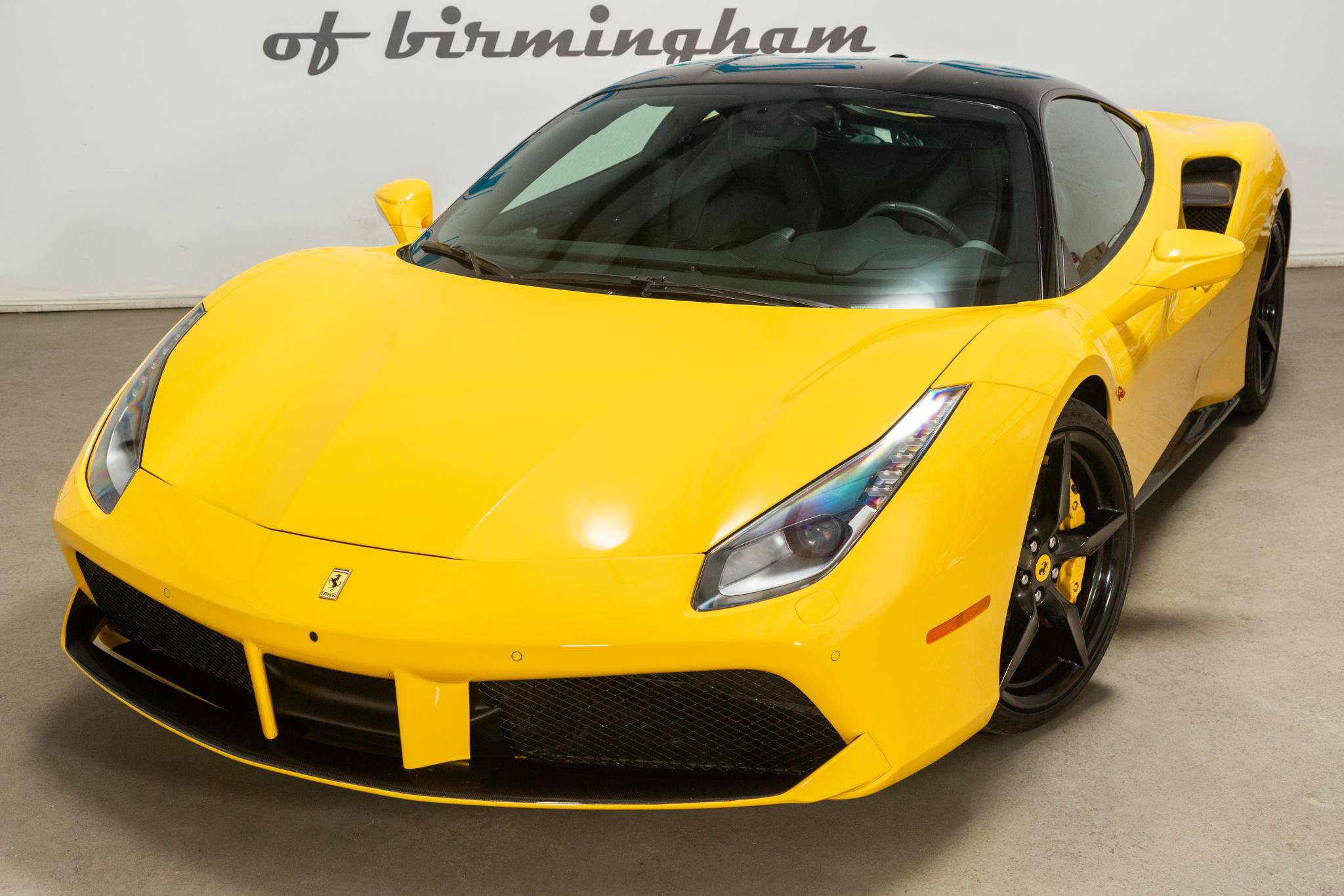 Used 2016 Ferrari 488 GTB RWD image 24