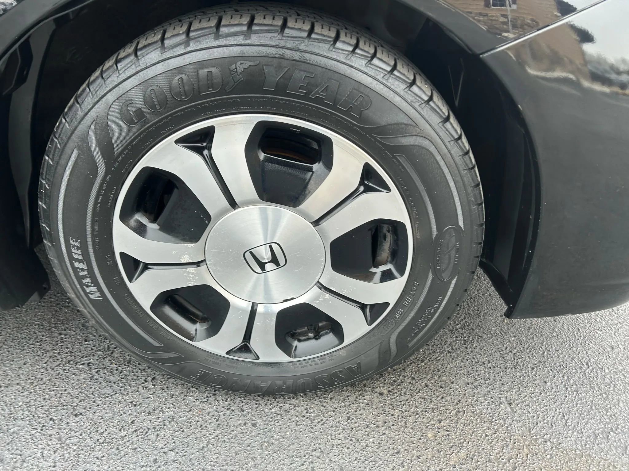 Used 2014 Honda Civic Hybrid Sedan image 28