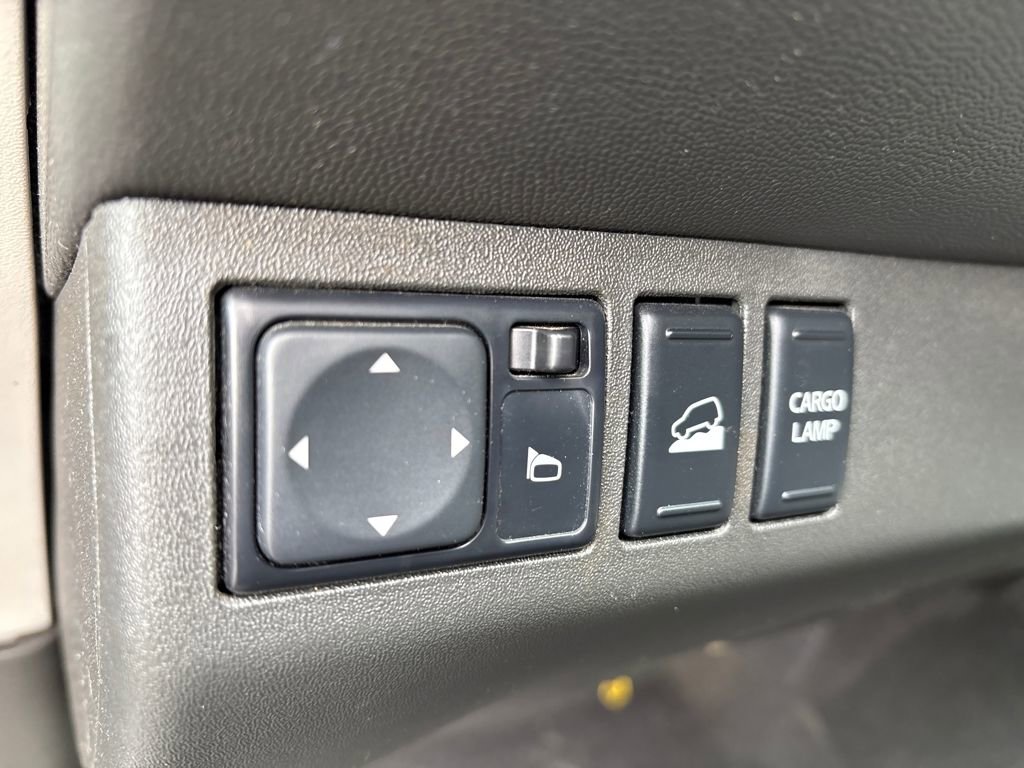 Used 2020 Nissan Frontier PRO-4X w/ Pro-4x Utility Package image 13