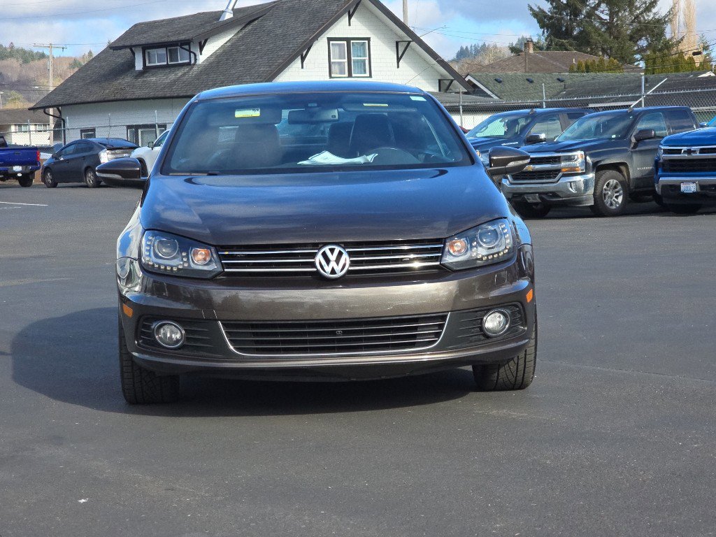 Used 2013 Volkswagen Eos Executive image 3