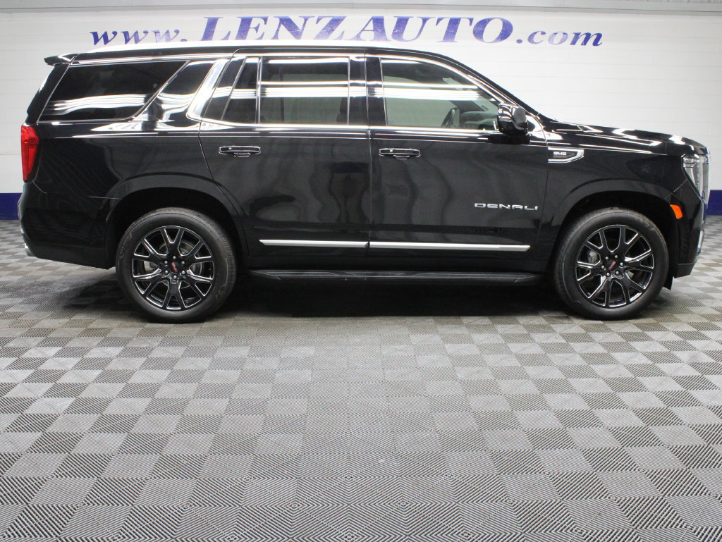 Used 2023 GMC Yukon Denali w/ LPO, Floor Liner Package AWD/4WD image 2