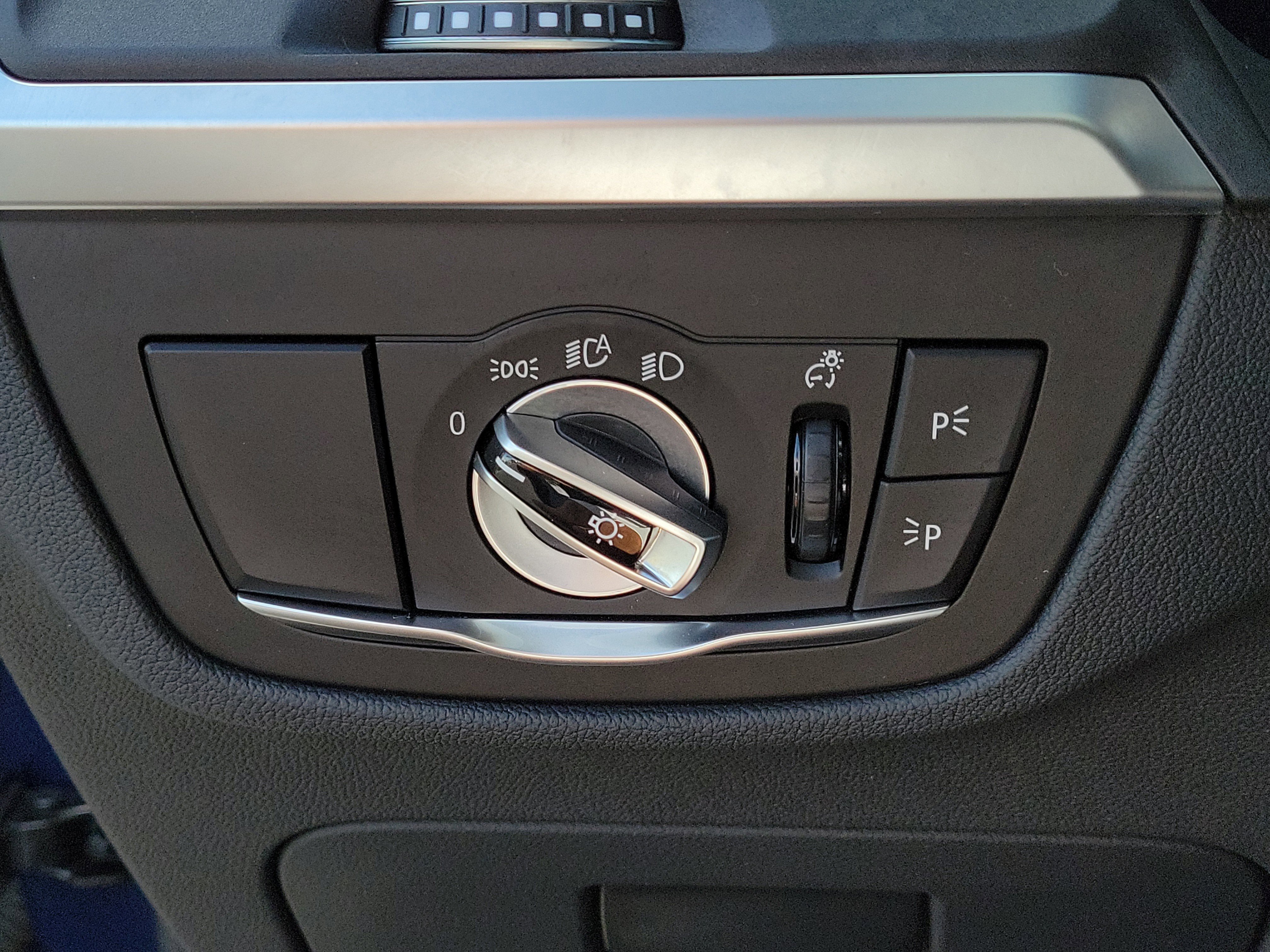 Used 2024 BMW X3 sDrive30i w/ Convenience Package w/ZPA image 33