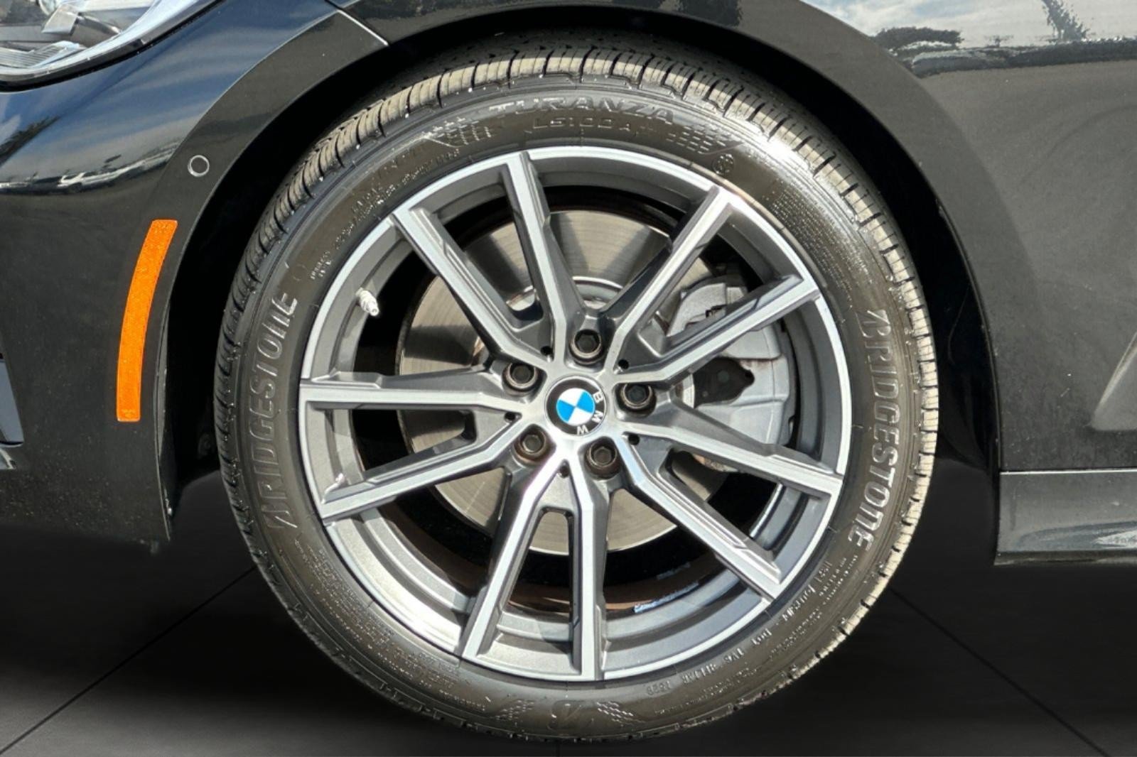Used 2021 BMW 330i Sedan w/ Convenience Package RWD image 25