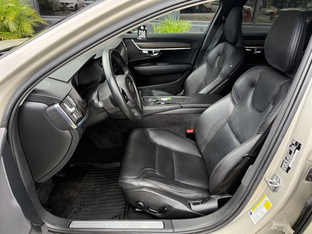 Used 2019 Volvo V90 T5 Cross Country AWD/4WD image 13