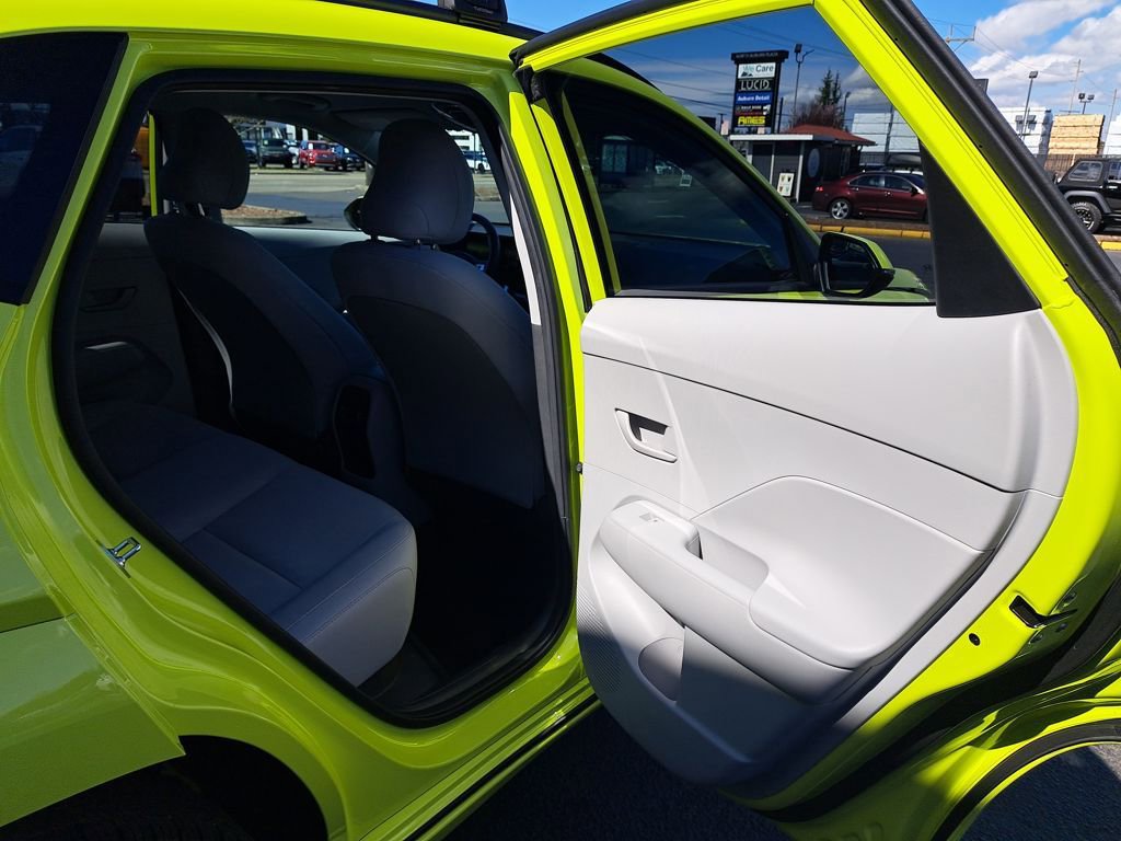 Used 2025 Hyundai Kona SEL image 15