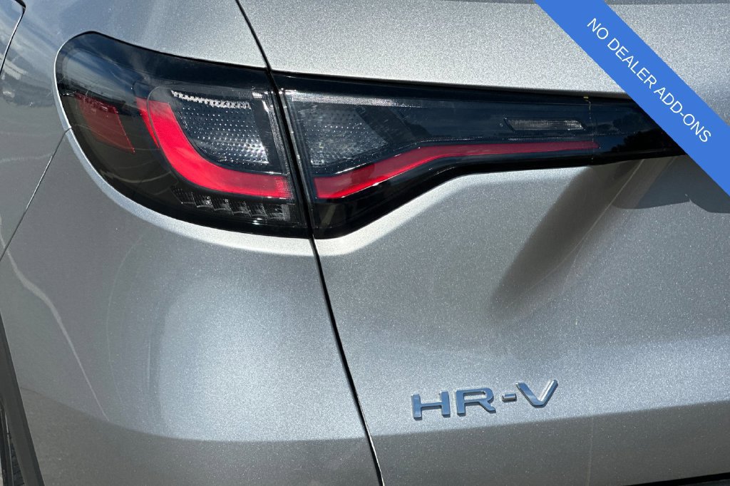 Used 2025 Honda HR-V LX image 29