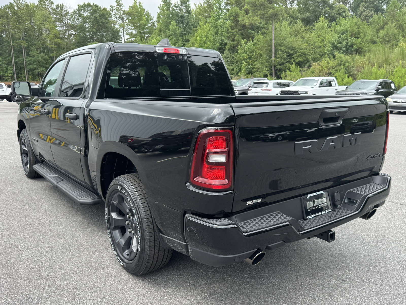 New 2026 RAM 1500 Express AWD/4WD image 7