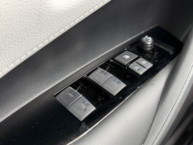 Used 2026 Toyota Corolla SE FWD image 26