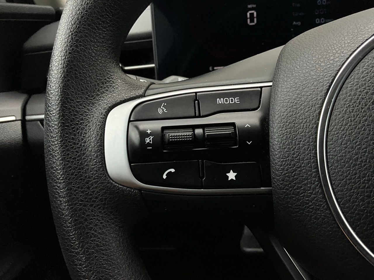 Used 2025 Kia K5 LXS image 35