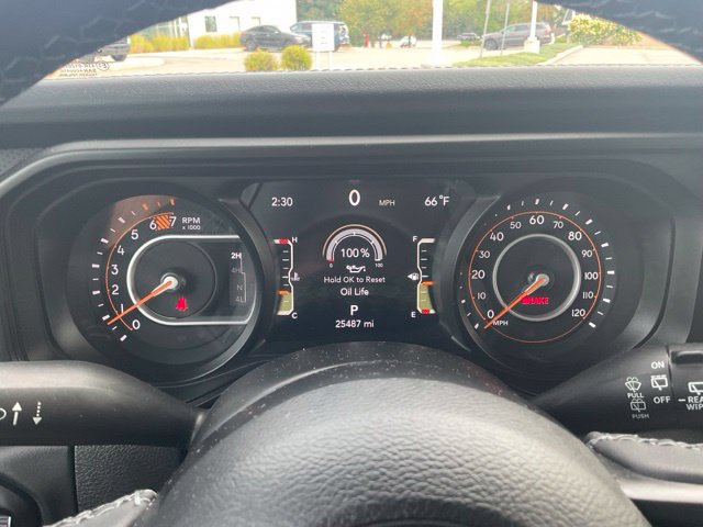 Used 2026 Jeep Wrangler Unlimited Rubicon AWD/4WD image 15