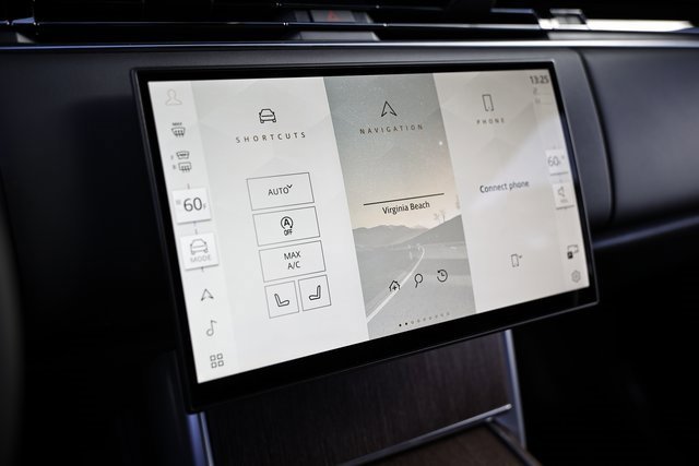 New 2025 Land Rover Range Rover Long Wheelbase SE image 43