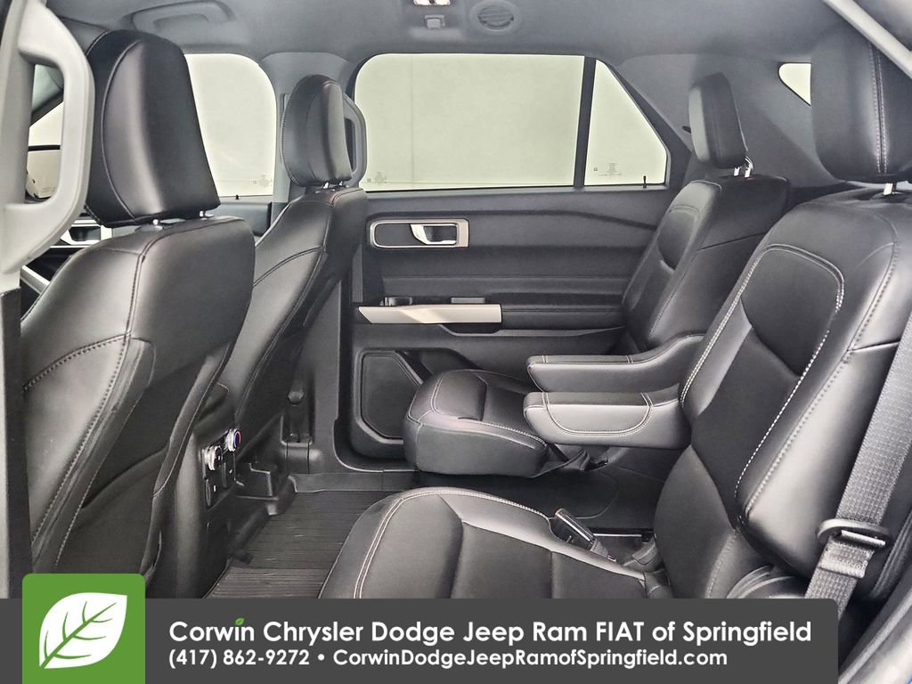 Used 2022 Ford Explorer XLT w/ Equipment Group 202A image 23