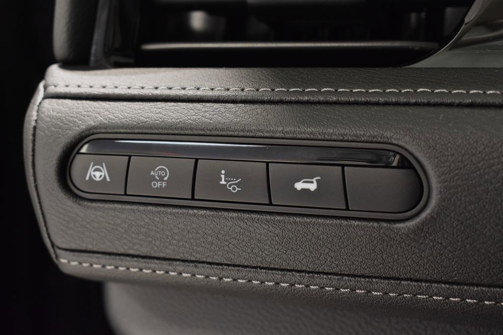 New 2026 INFINITI QX80 Luxe w/ Cargo Package image 18