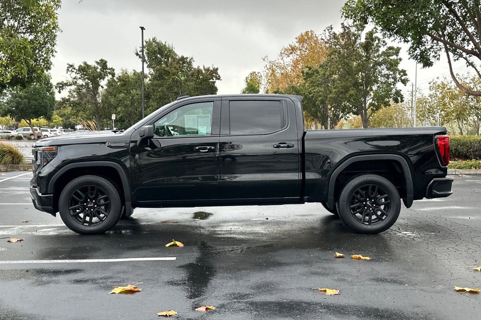 Used 2024 GMC Sierra 1500 Elevation RWD image 7