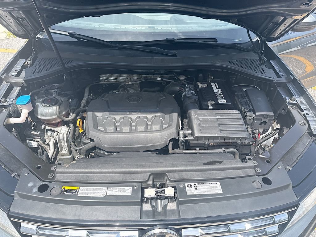 Used 2019 Volkswagen Tiguan SE AWD/4WD image 34