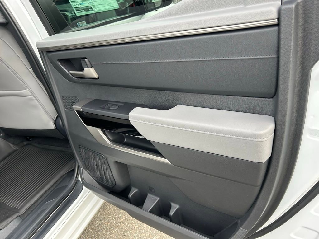 New 2025 Toyota Tundra Limited image 13
