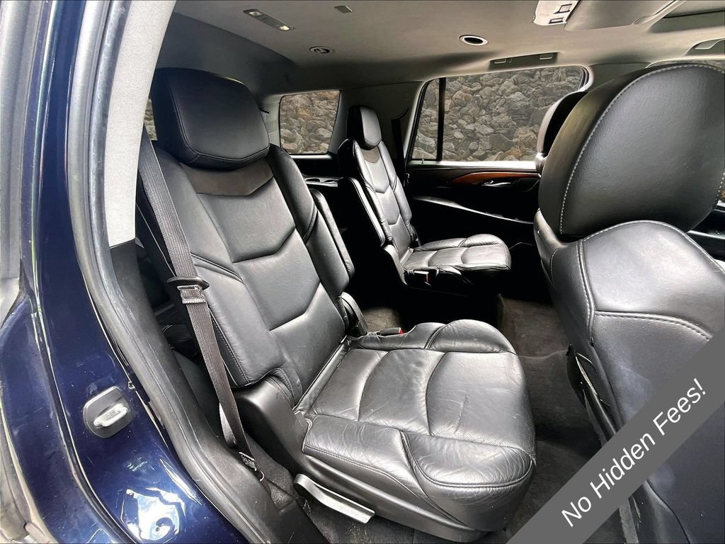 Used 2018 Cadillac Escalade Luxury AWD/4WD image 21